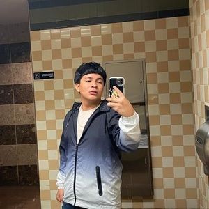 Meet your Posher, Jairo